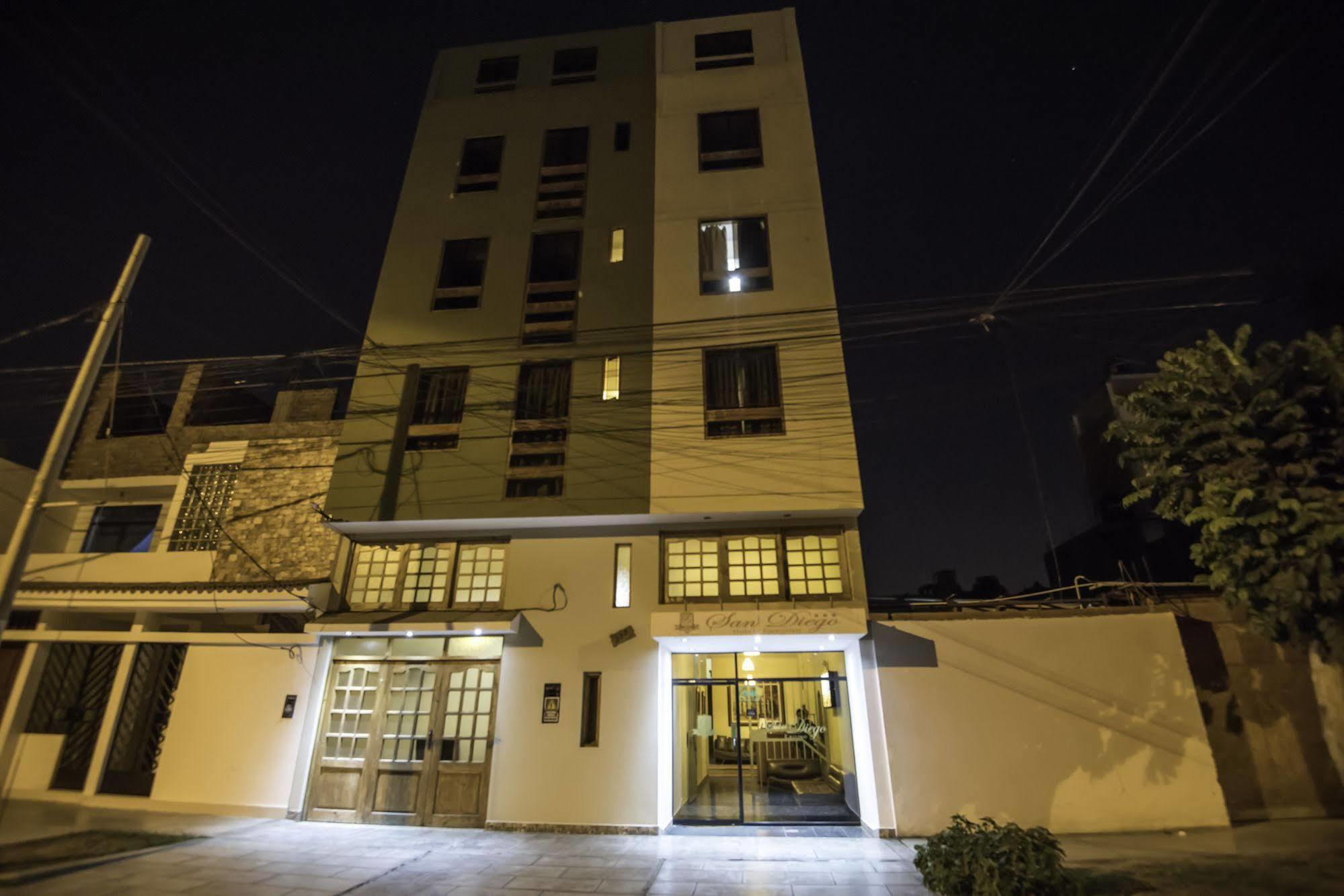 Hotel Ejecutivo San Diego Trujillo Exterior photo