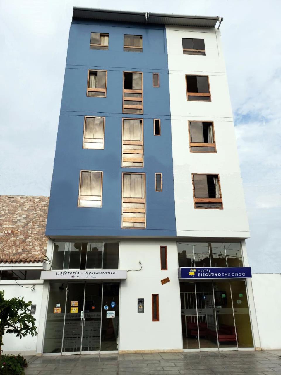 Hotel Ejecutivo San Diego Trujillo Exterior photo